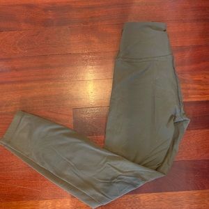 Lululemon cropped leggings